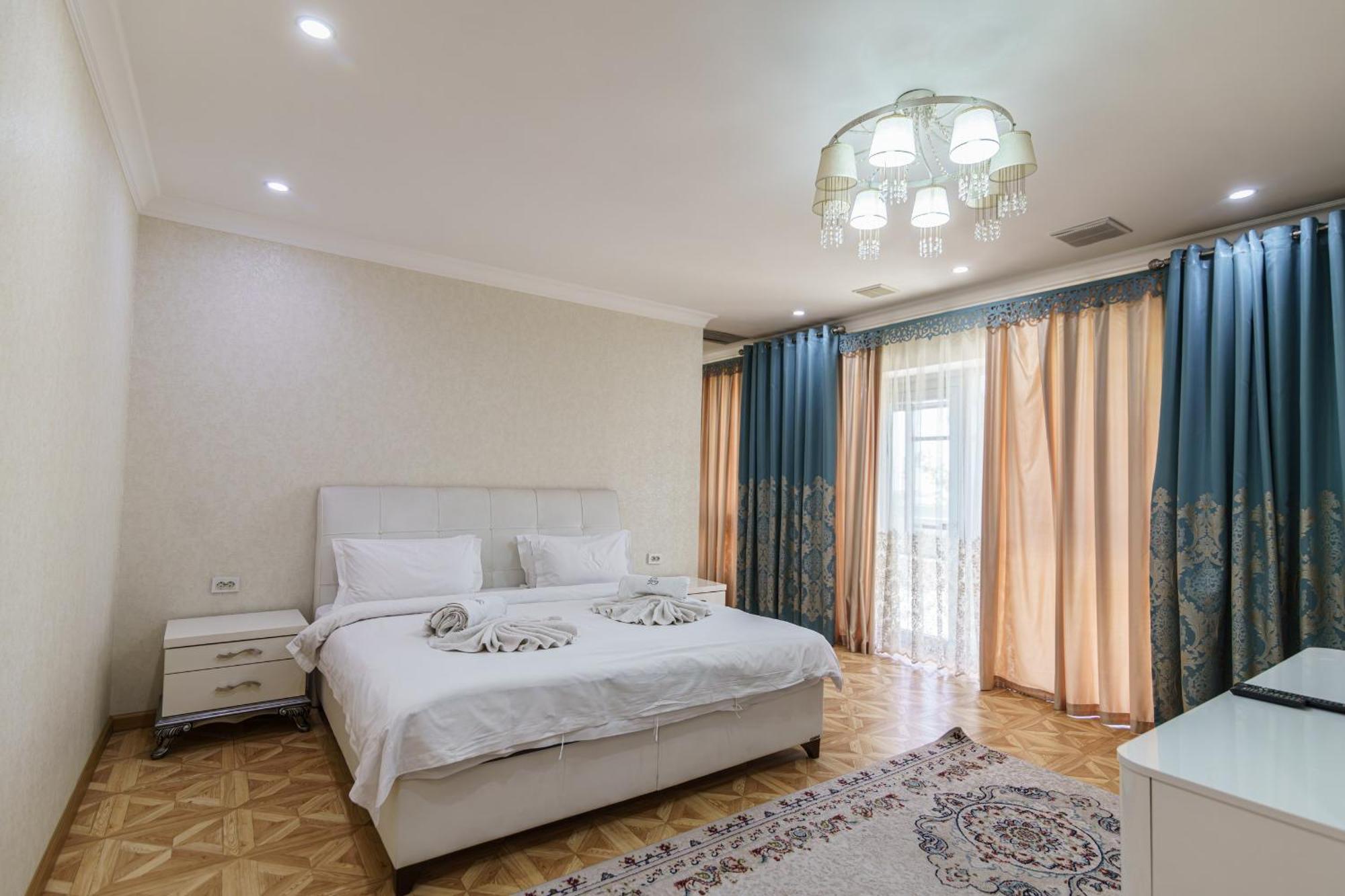 Park Hotel Al Bustan Çimkent Dış mekan fotoğraf