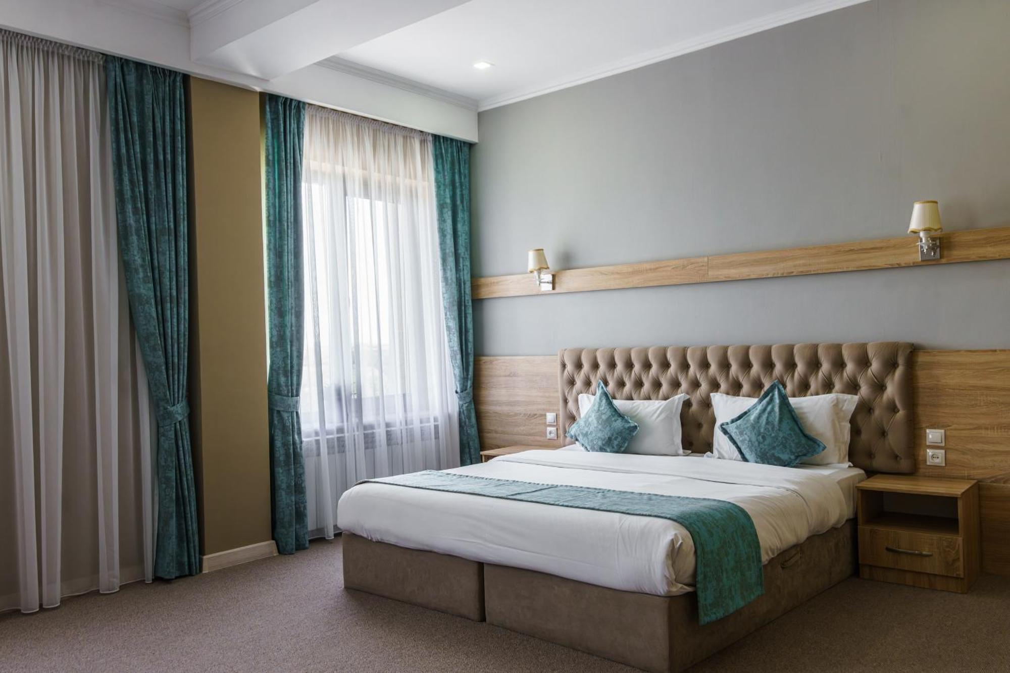 Park Hotel Al Bustan Çimkent Dış mekan fotoğraf